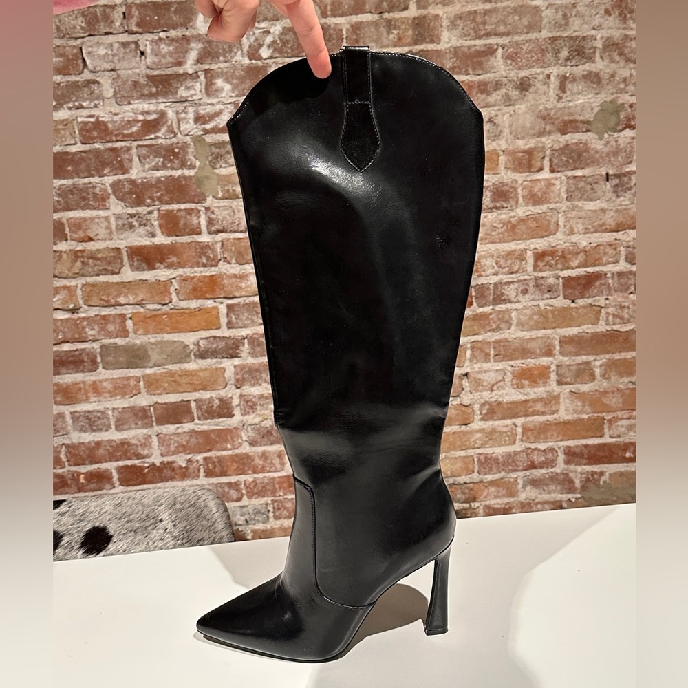 Steve Madden Black Pointed Toe High-Heel Knee Boot